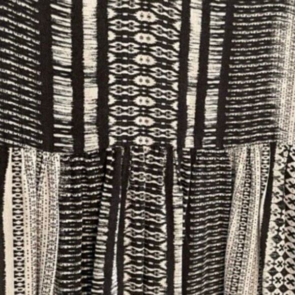 ASOS Empire Waist Mini Dress Black White Geometric Pattern Bell Sleeve 0 - Picture 4 of 7